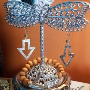 Trendy Arrow Earrings & Braclet Set